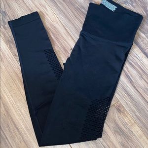 Black leggings with mesh on side
